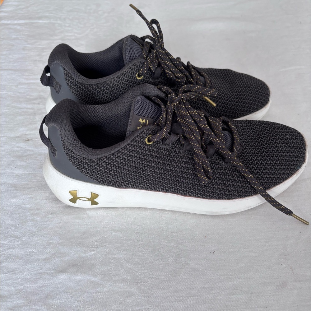 Under Armour Ripple MTL Charcoal Grey Low Top Lace Up Sneakers Size 8.5